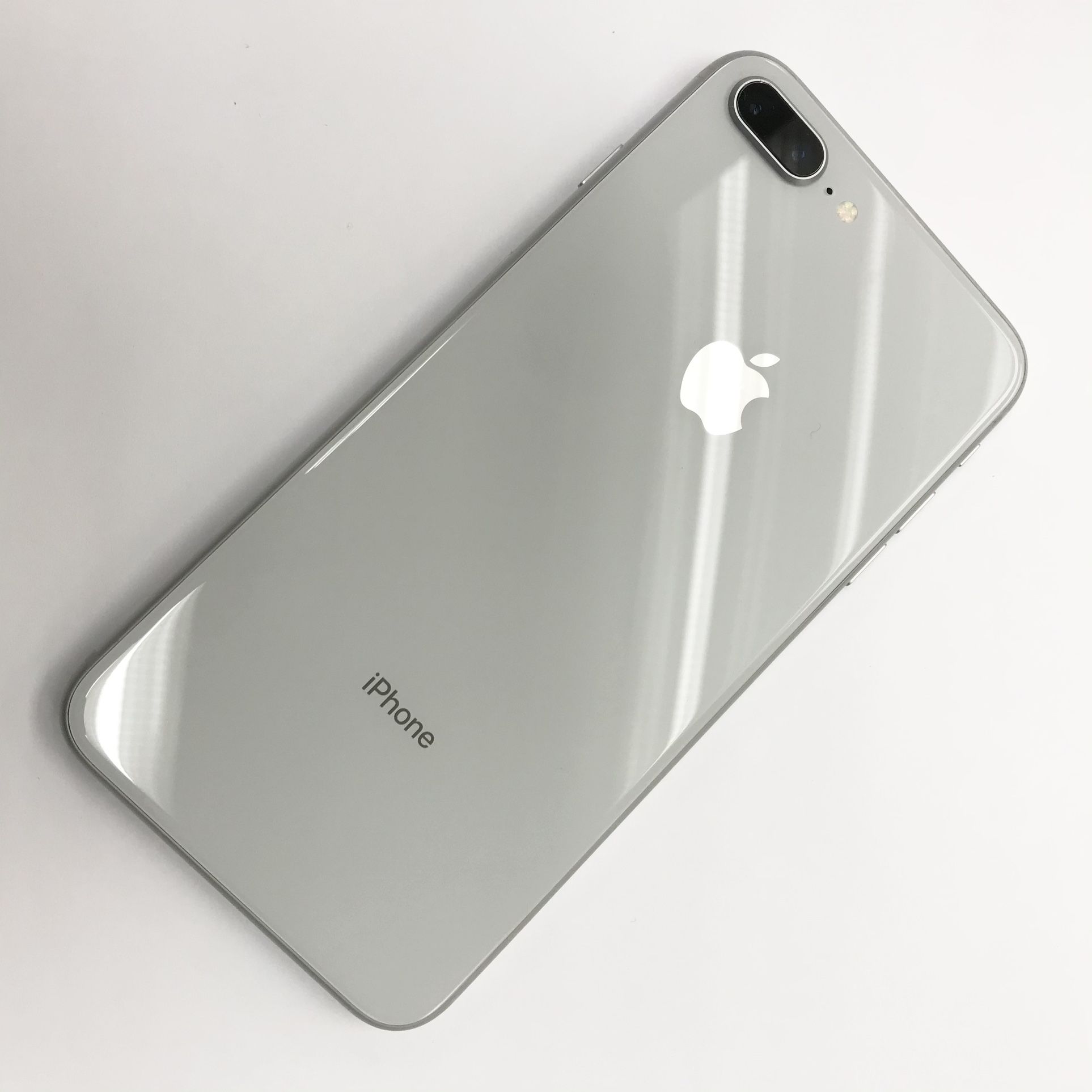 Factory Unlocked iphone 8 plus , sold with store warranty