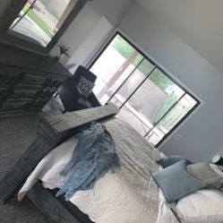 Grey King Bed (including Dresser And Mirror)