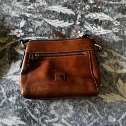 Dooney And Bourke Crossbody