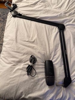 Blue Yeti X Microphone With Arm Stand