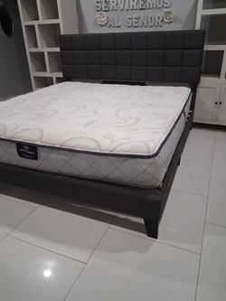King size.bed frame with matress. ..i can delivery for extra fee