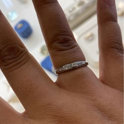 Women’s White Gold Band