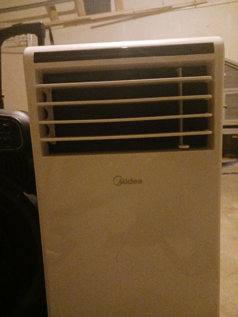 Midea Portable Air Conditioner 