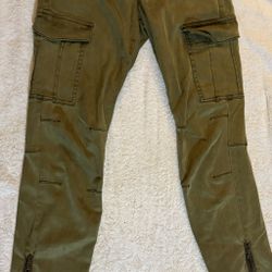 H&M  Military Green Cargo Pants. Size 8