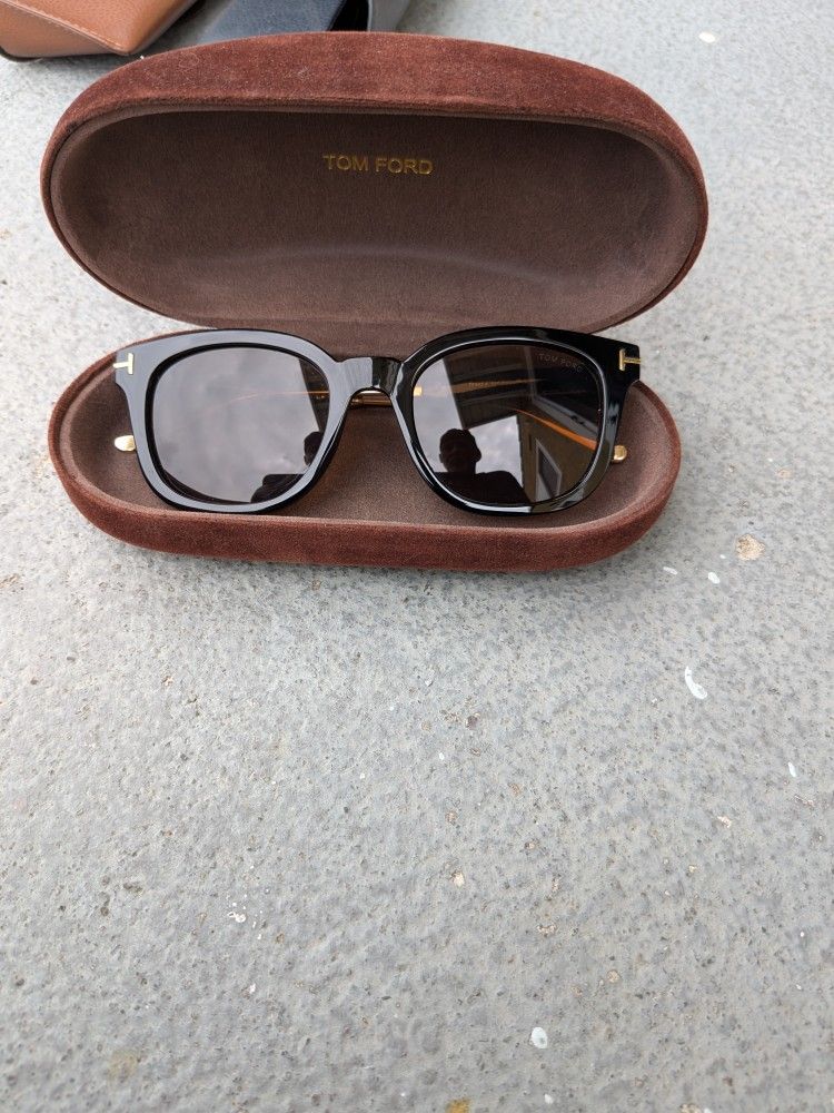 TOM FORD SUNGLASSES