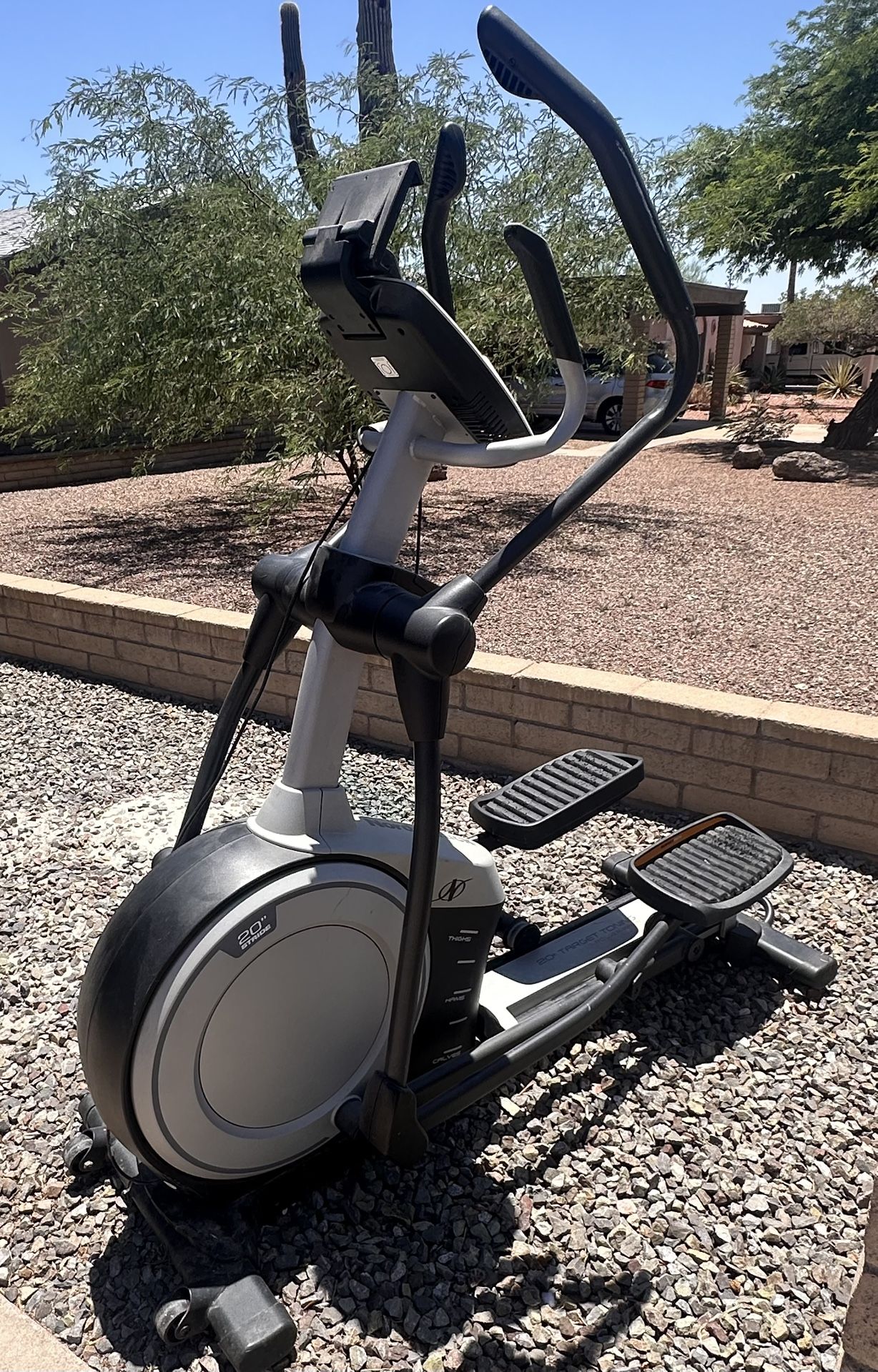 Free: Curb Alert Elliptical