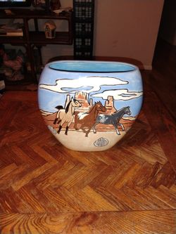 Hand Painted Gloss Ceramic Pottery 