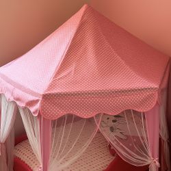 Girls play tent