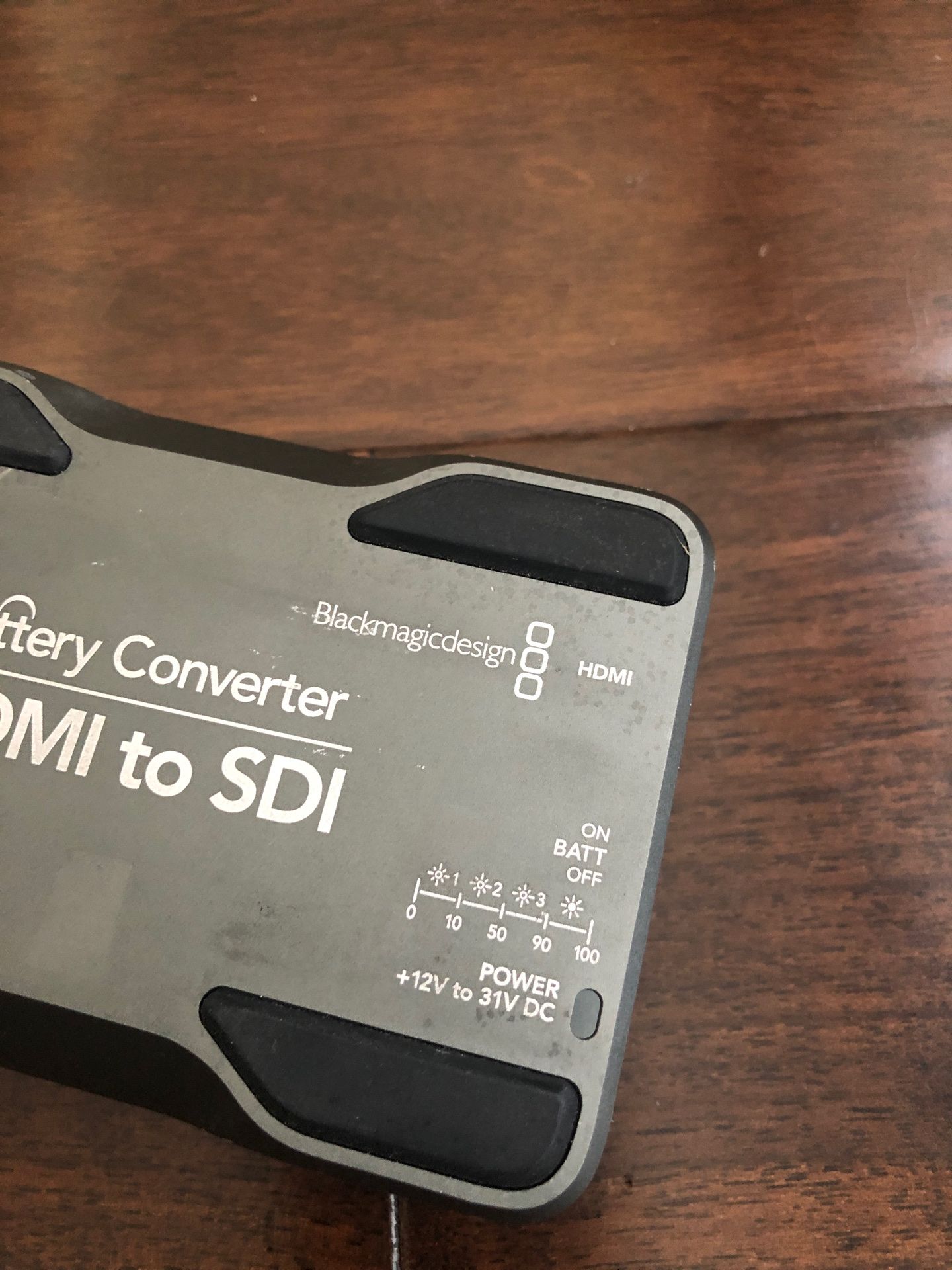 BlackMagicDesign Battery Converter HDMI to SDI