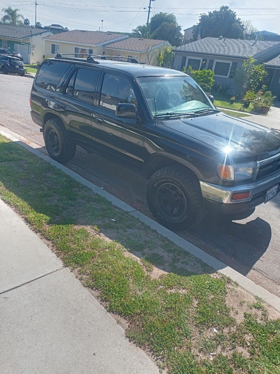 1997 Toyota 4 Runner SR5