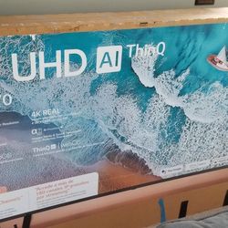 LG UHD AI THIN Q 86" SMART TV