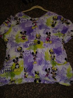 Disney scrub XXL