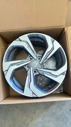 17-inch OEM alloy wheel rim for a Honda Accord, specifically fitting model years 2018–2021