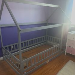 Kids Twin House Bed Frame
