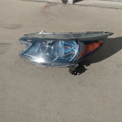 12 To 14 Headlight Halogen Honda CR-V Driver Side