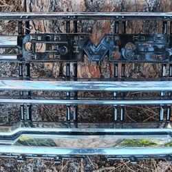 2024 GMC Front Grill Brand New