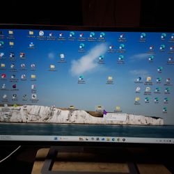 Dell Monitor 32" Inch D Series LED-Lit Monitor 31.5 White D3218HN, FHD 1920X1080 IPS LED BACK Lit ,HDMI, VGA, VESA