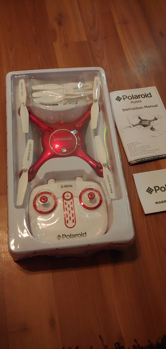 Polaroid PL2000 Quadcopter with 720p HD Wi-Fi Video (Red)