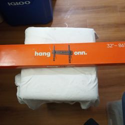 Brand New  32"-86"   T. V  Wallmount 