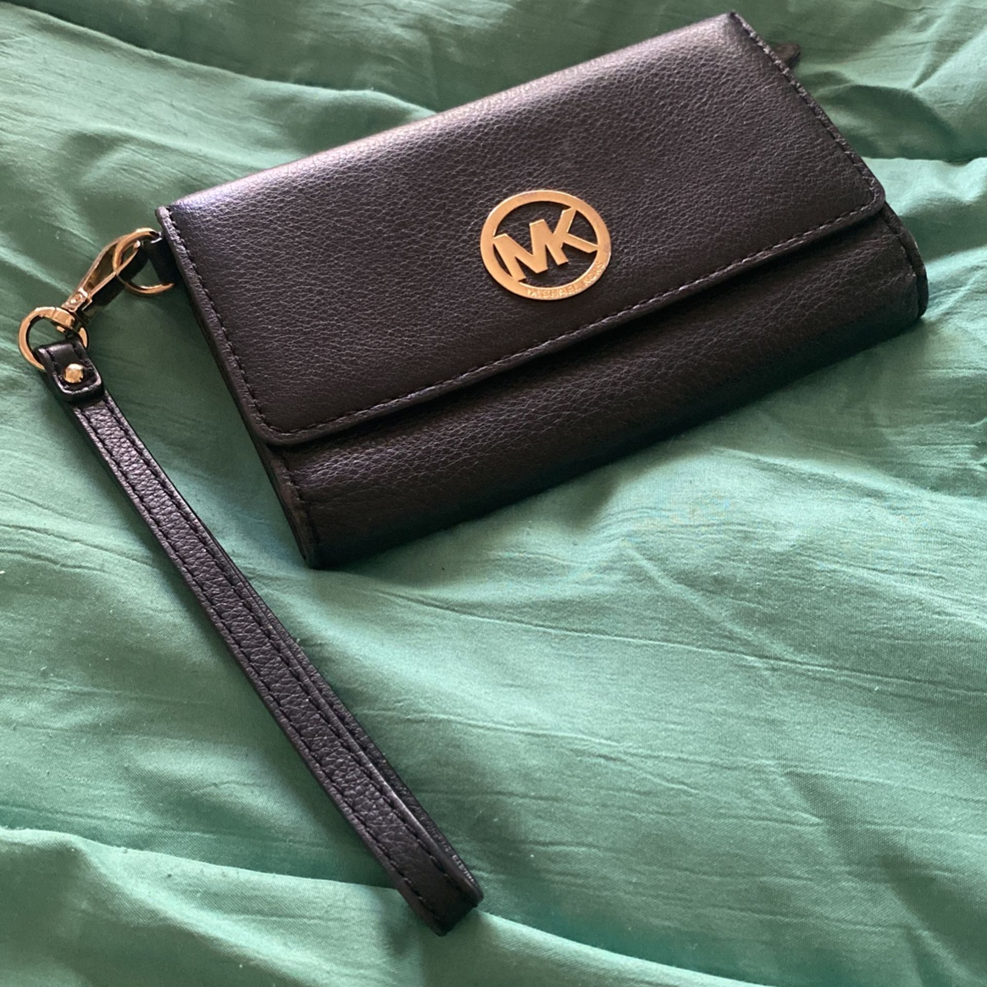 Michael Kors Wristlet