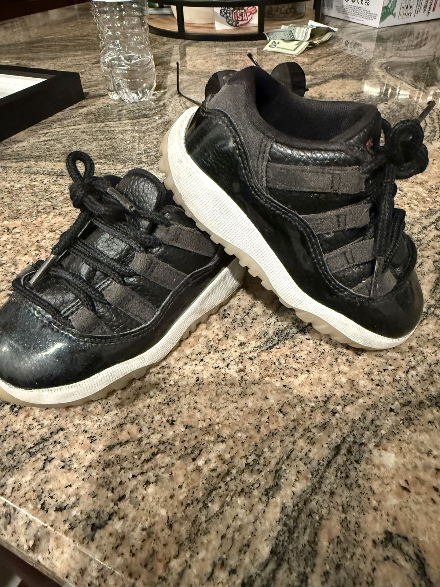 Jordan 11’s Toddler Black 7C