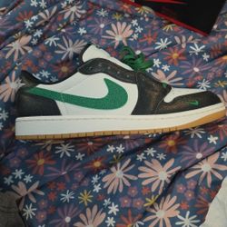 Clean New In Box