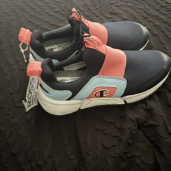 champion sneakers size 5 big kids