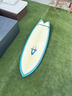 Walden 5'8ft Surfboard