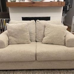 Sofa & Loveseat Couches