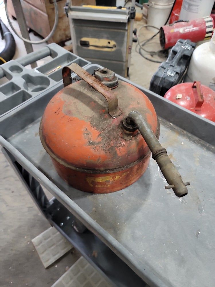metal gas can