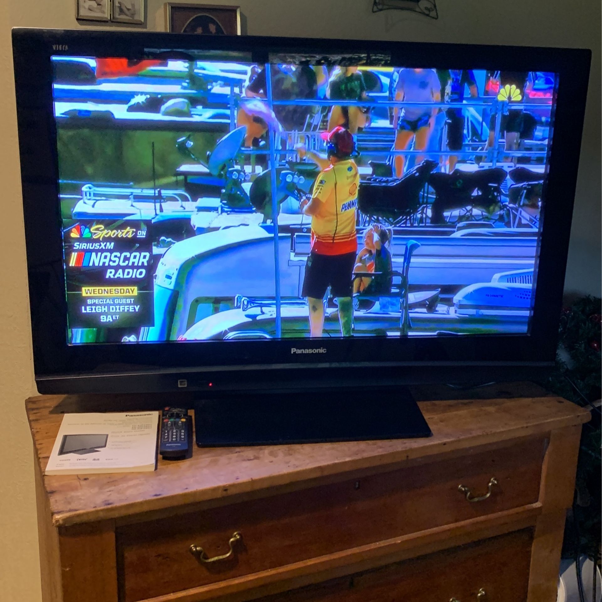 42” Panasonic Plasma TV, Full HD. $75 cash.