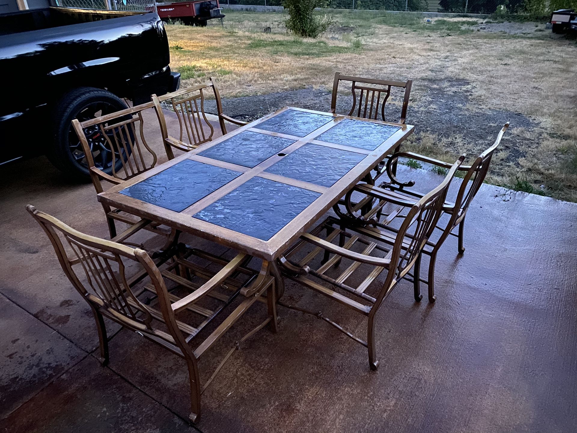 Hampton Bay outdoor patio dining set.