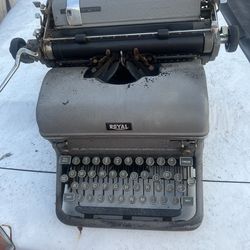 Royal typewriter vintage