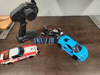 Kyosho mini z with two bodies and batteries rtr rc car