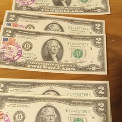 First Day Stamped Uncirculated 2 $ Bill's (8)