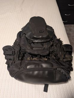 Oakley Kitchen Sink Backpack