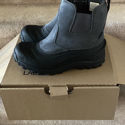 Size 11.5  North face Boots