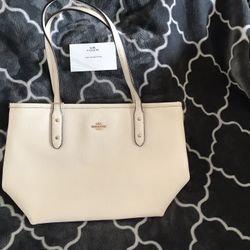 Coach Leather Tote Bag, off White