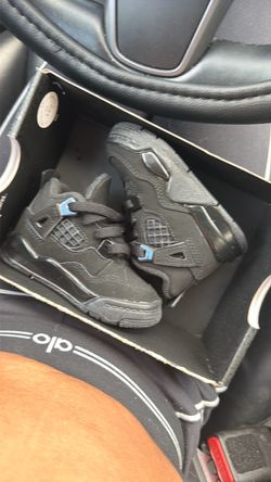 Black Jordan 4