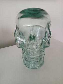 Heavy Glass Skull
