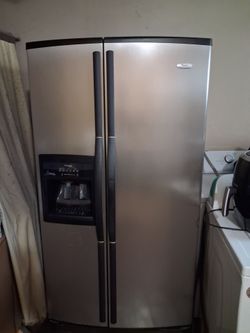 Whirlpool side by side fridge