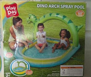 New Dino Arch Spray Pool
