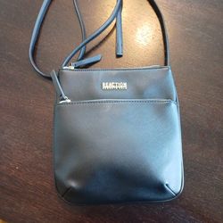 Kenneth Cole Reaction Purse 