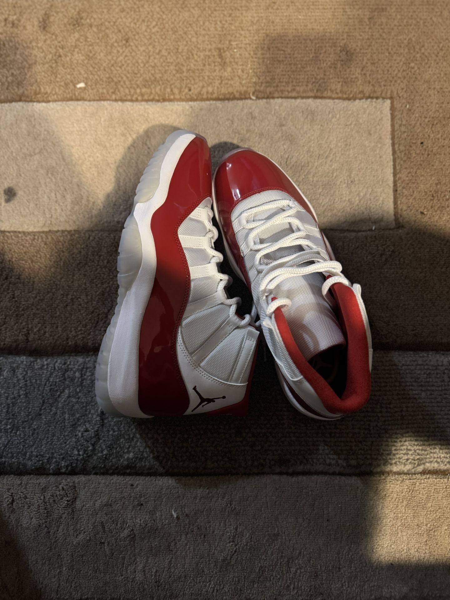 Jordan Retro 11 Cherry Size 11.5