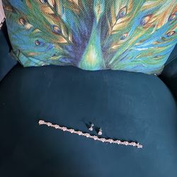 Hearts Gold & Diamond Bracelet