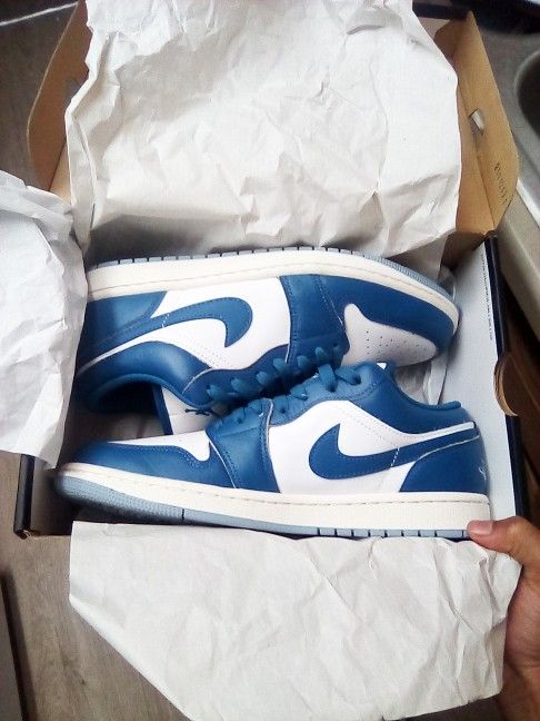 Air Jordan 1 Low SE
