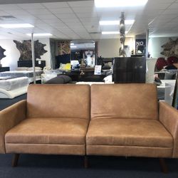 Comfortable Pull Out Couch 