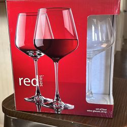 Set Of 4 Red Wine Glasses
