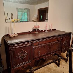 antique Dining Suite