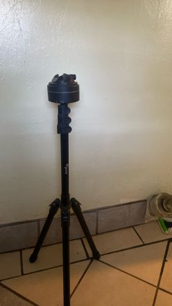 Pivo tripod Camera 